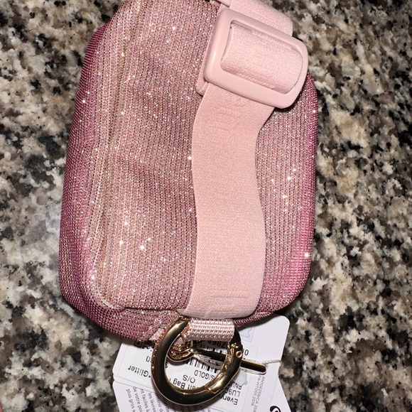 Lululemon wristlet Sparkling Pink Coin Pouch with Gold Accent - Picture 4 of 11